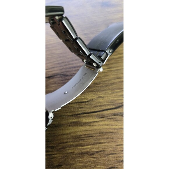 RELIC Black QUARTZ WATCH ZR 11896 991007 - Picture 7 of 8